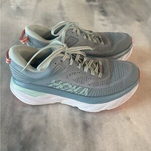 Hoka tennis shoes size 7